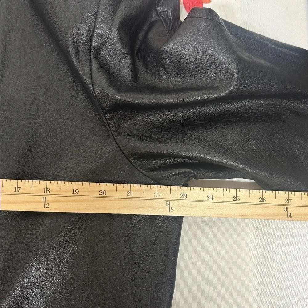 Vintage International Leather Collection size Large Women’s Black Trench Coat